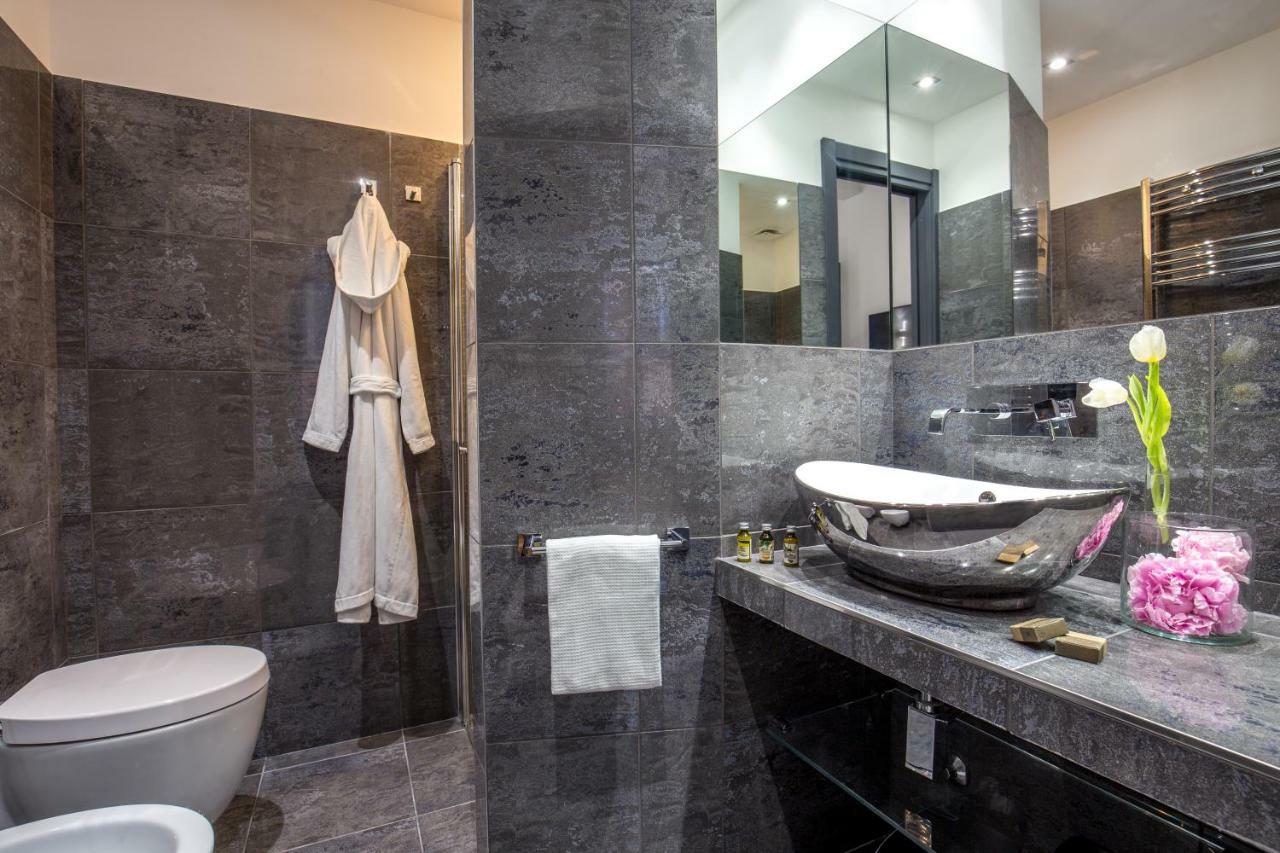 Affittacamere Gcf Luxury Suites, 2*
