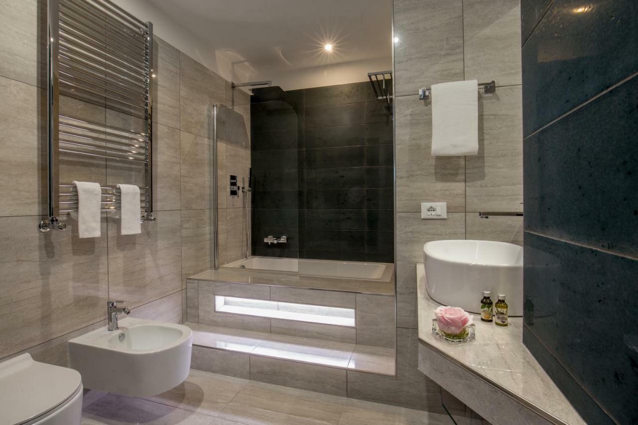 Gcf Luxury Suites, Affittacamere Roma